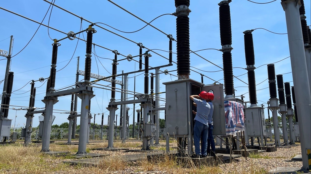 无惧“烤”验保供电 勇于担当不服“暑”--Jiuyou j9(中国)电力保供“湘”当给力 无惧“烤”验保供电 勇于担当不服“暑”--Jiuyou j9(中国)电力保供“湘”当给力