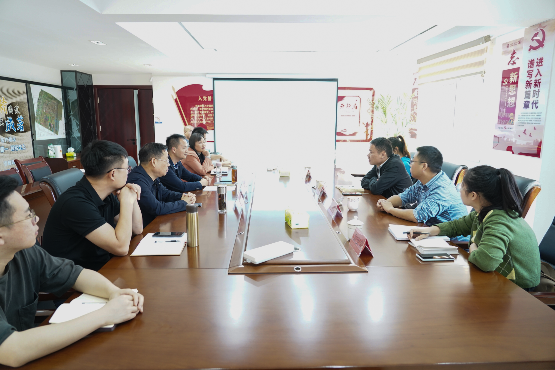 共青团益阳市委对益沅公司市级“青年文明号”创建工作进行实地验收 共青团益阳市委对益沅公司市级“青年文明号”创建工作进行实地验收