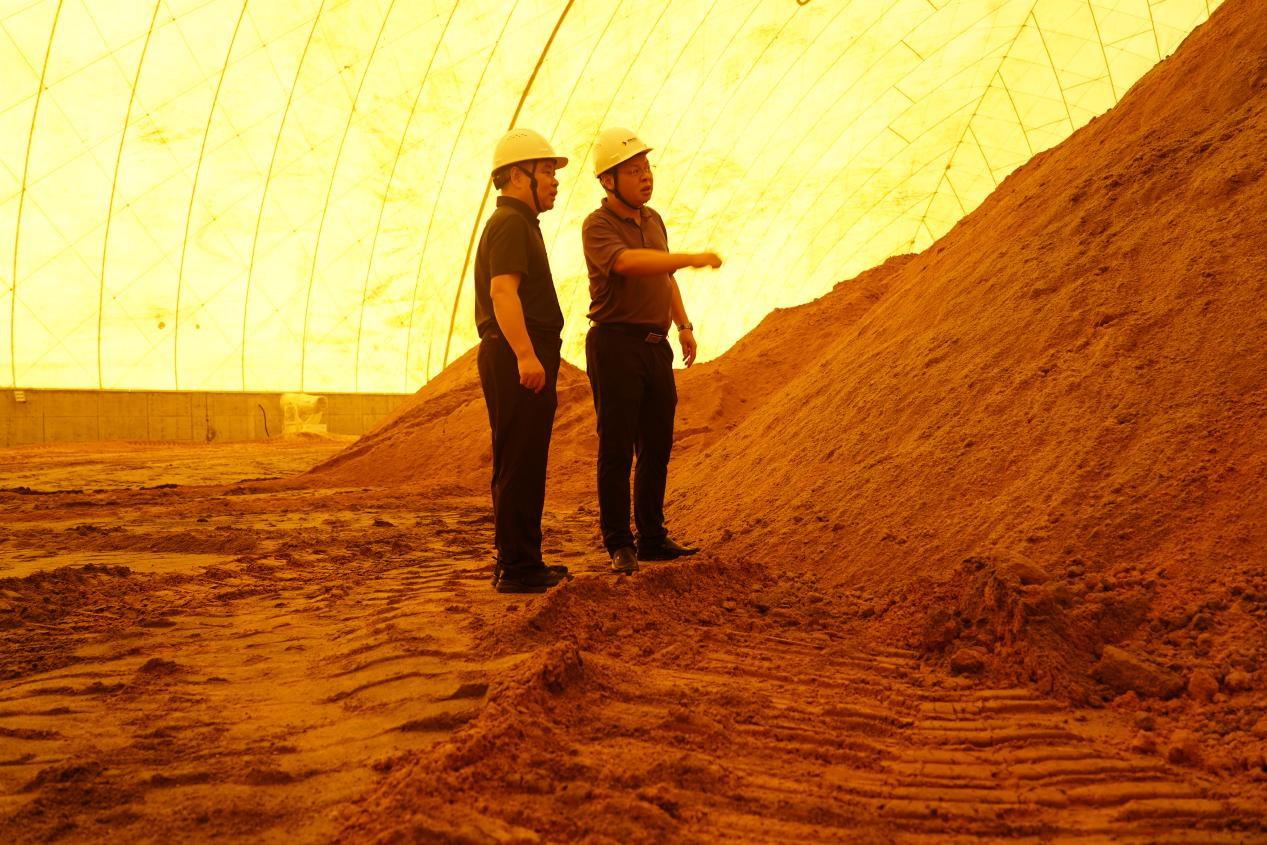 李艾东一行调研Jiuyou j9(中国)机制砂和砂石集散中心项目 李艾东一行调研Jiuyou j9(中国)机制砂和砂石集散中心项目