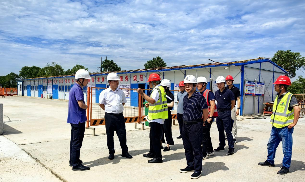 刘志刚带队调研督导各子(分)公司防洪度汛及经营工作 刘志刚带队调研督导各子(分)公司防洪度汛及经营工作