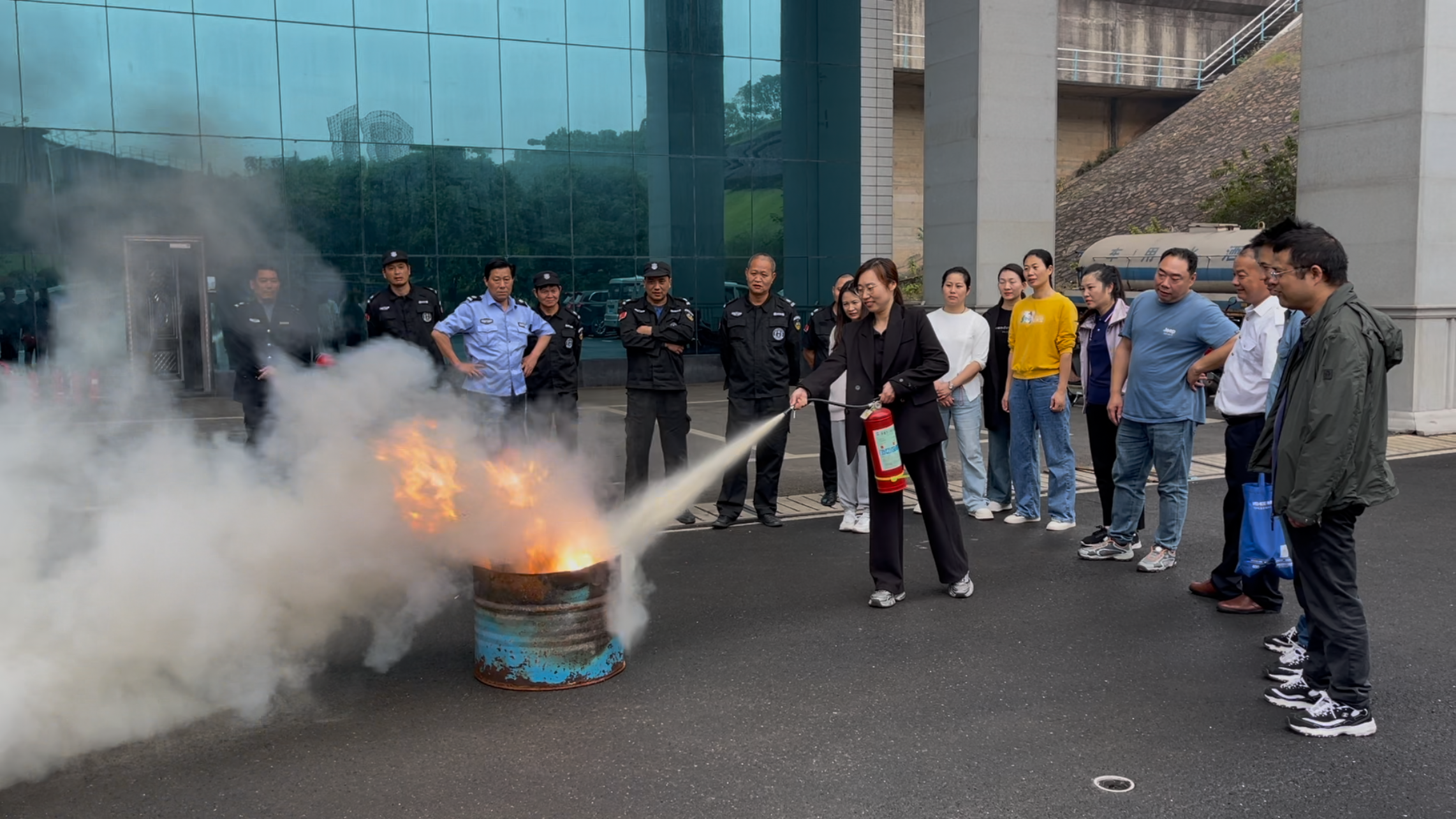 全民消防、生命至上--Jiuyou j9(中国)株洲航电2024年消防宣传月活动纪实 全民消防、生命至上--Jiuyou j9(中国)株洲航电2024年消防宣传月活动纪实