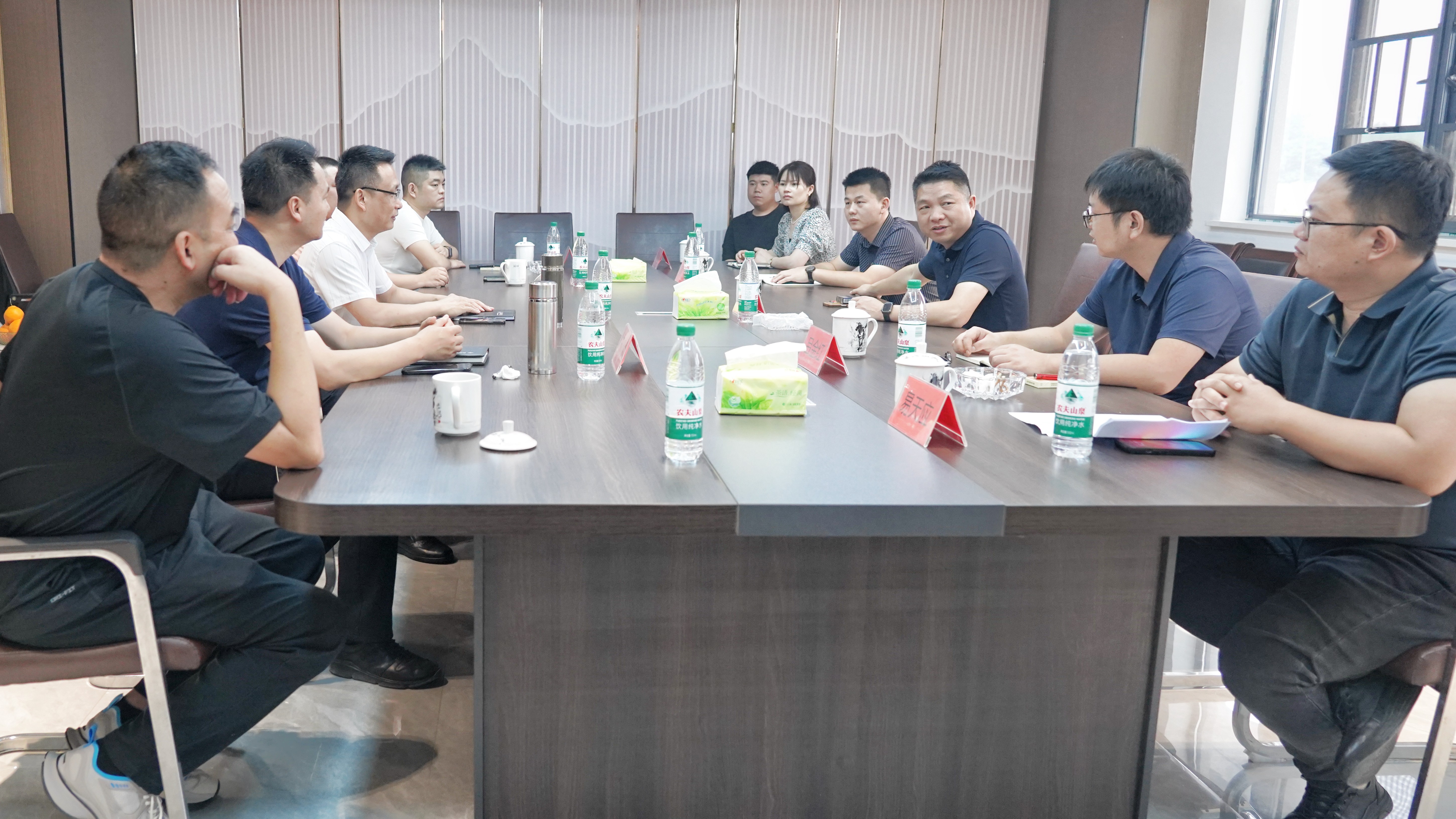 湖南港发集团赴Jiuyou j9(中国)益沅公司开展合作交流 湖南港发集团赴Jiuyou j9(中国)益沅公司开展合作交流